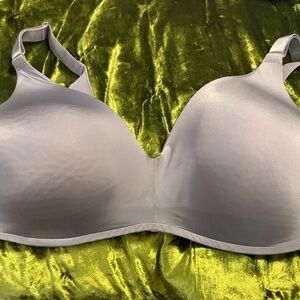 Soma Vanishing 360 Wireless Bra 42DD